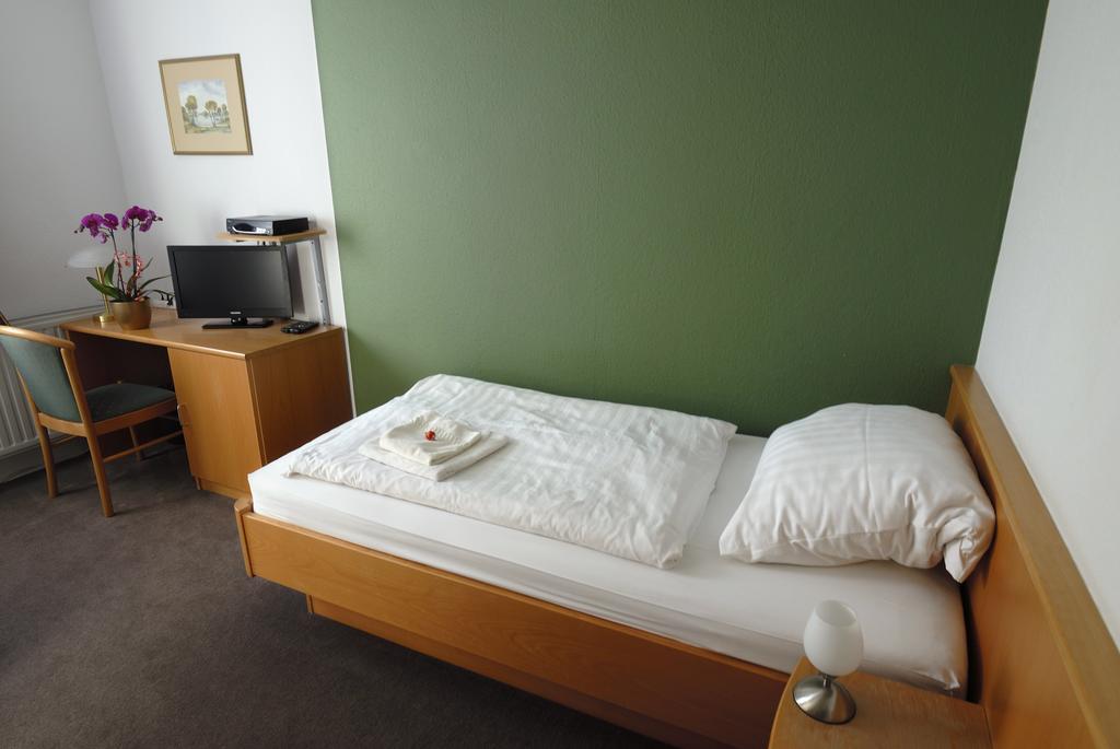 Waldrestaurant & Hotel Rangsdorf Room photo